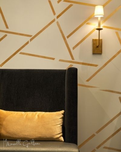 Luster Wall