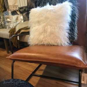 Holiday decor accents
